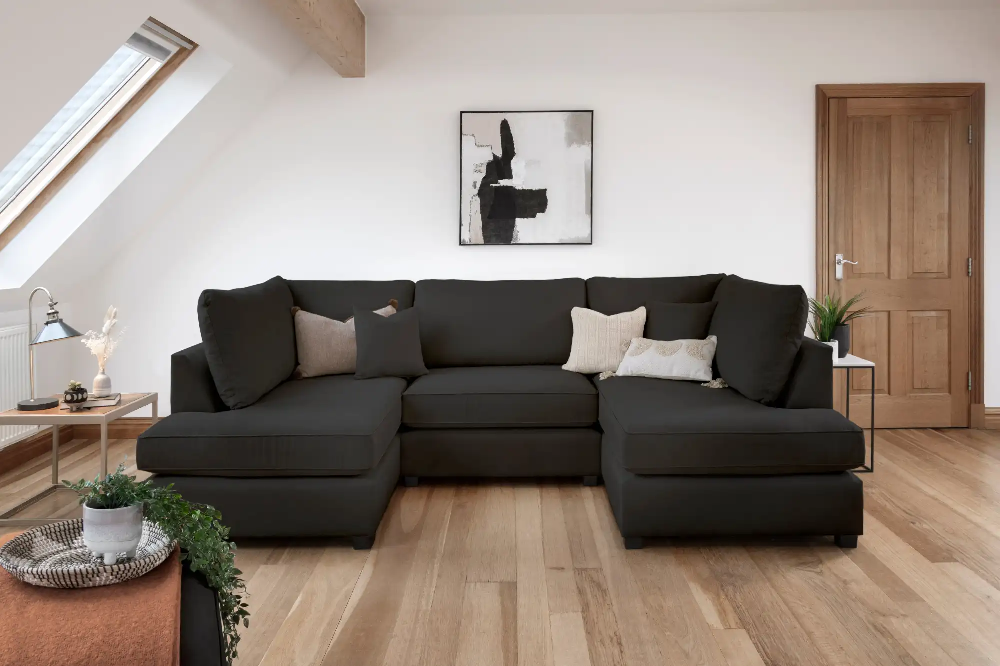 Carnaby_U_Shape_Sofa_Horizontal_Black_1_High_Res