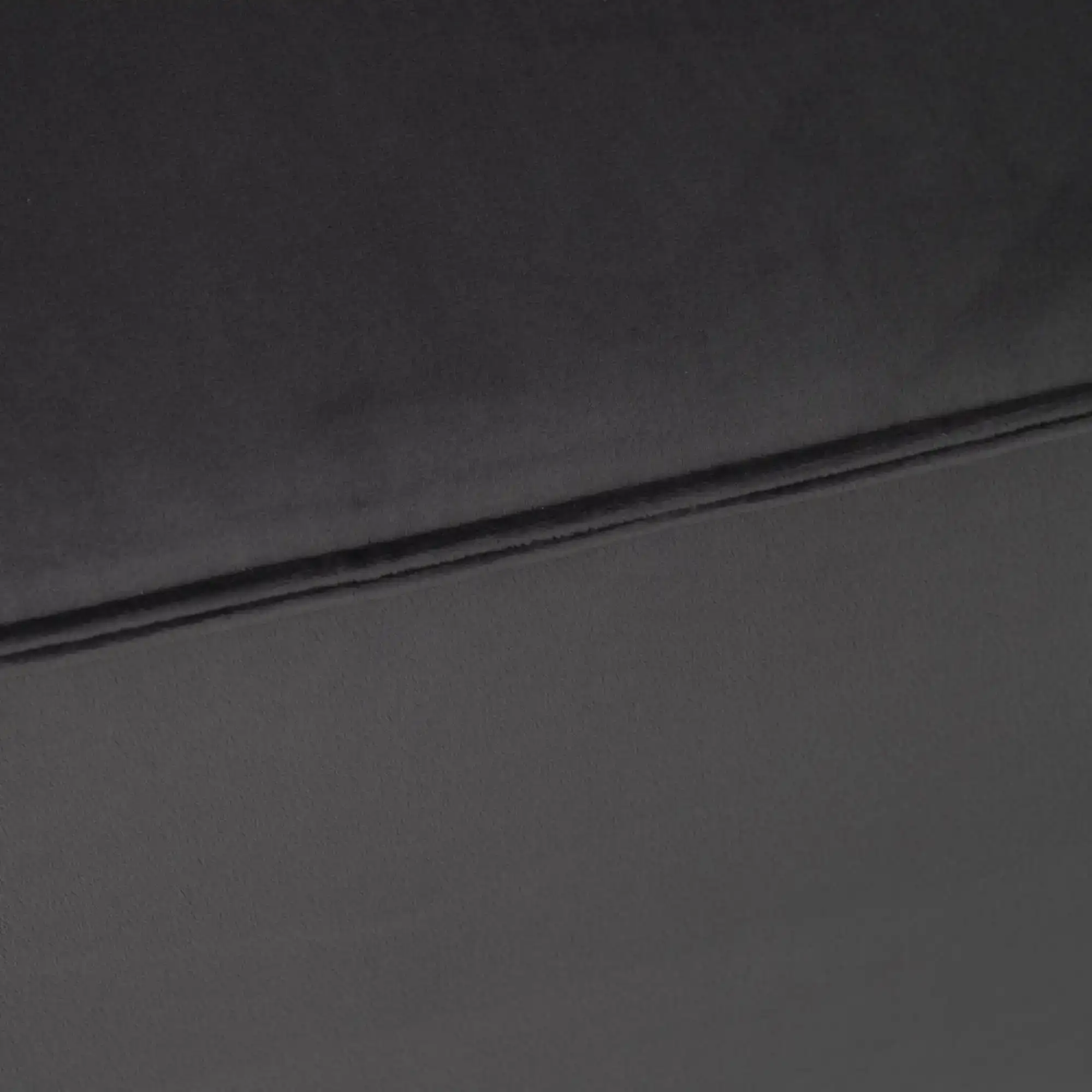 Harleston-Top-Close-Up