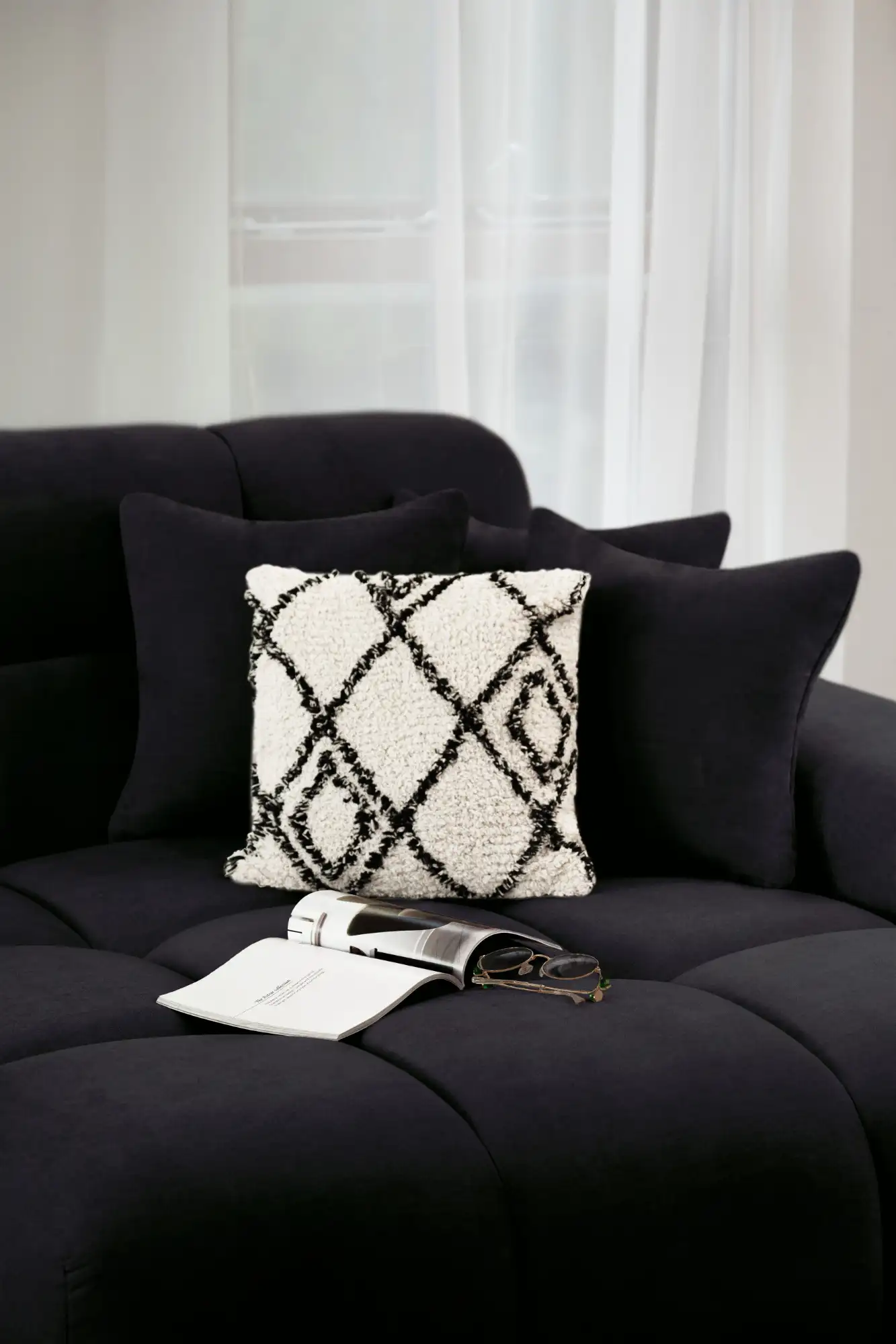 Jacob_Right_Hand_Facing_Sofa_Vertical_Black_3_High_Res