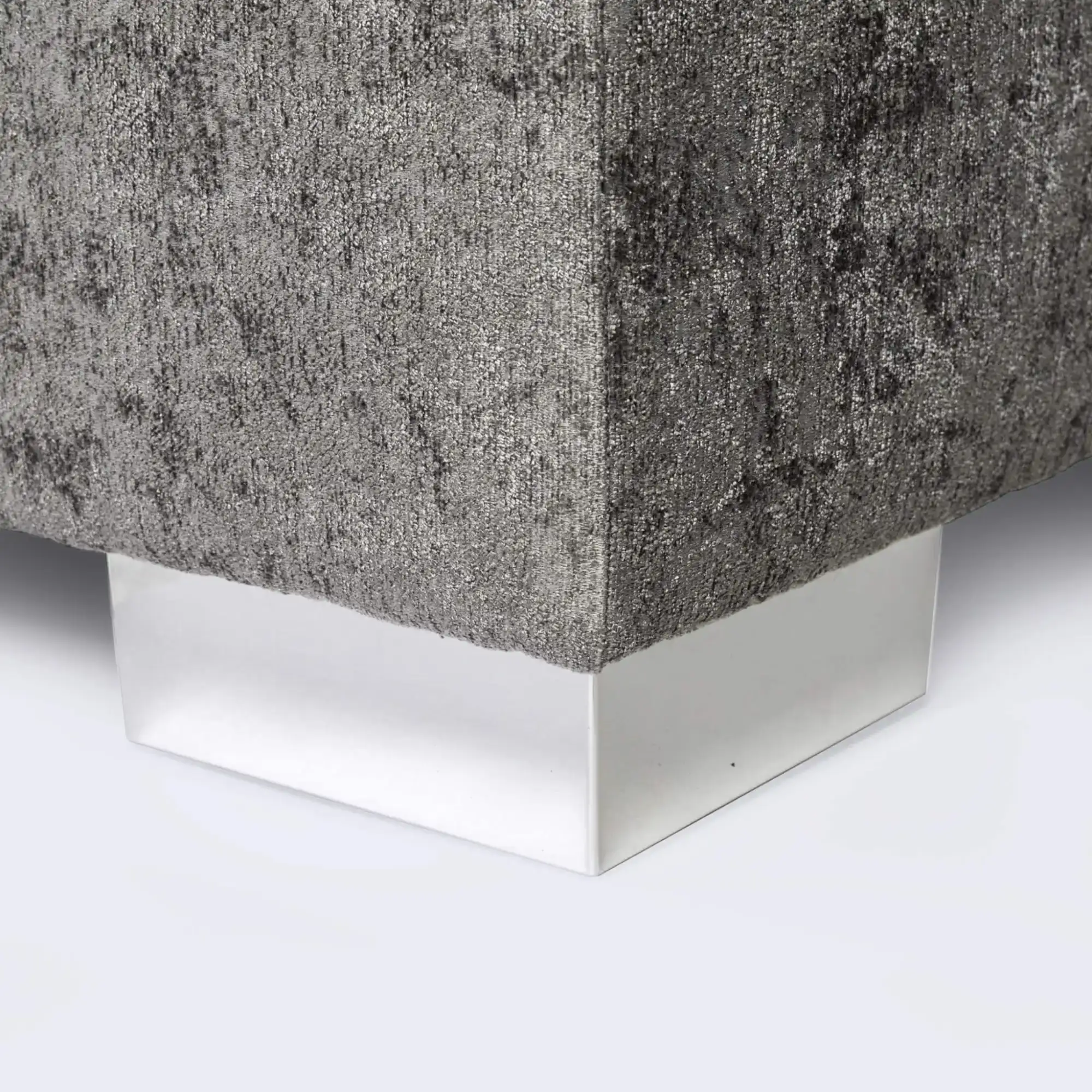 Repton-Corner-Close-Up