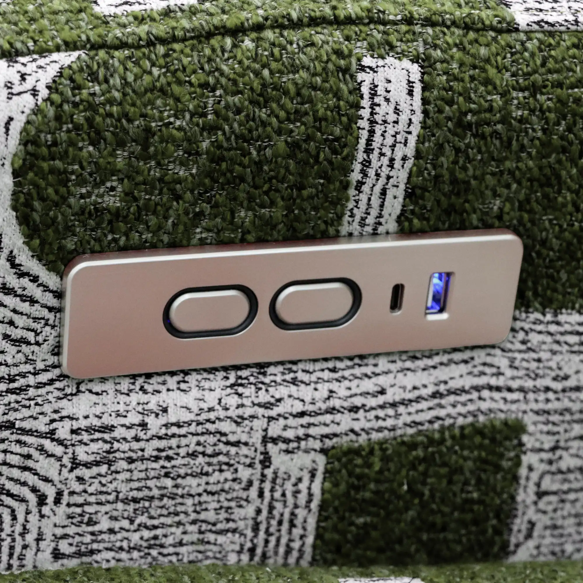 Seville_Green_and_White_9